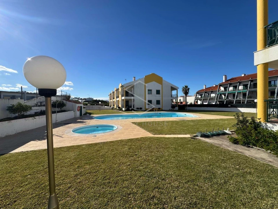 Apartamento T2 para Venda em Pataias e Martingança Foto 17