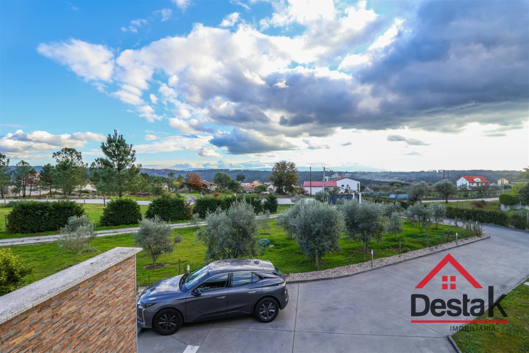 Moradia T4 para Venda em Ferreira de Aves Foto 66