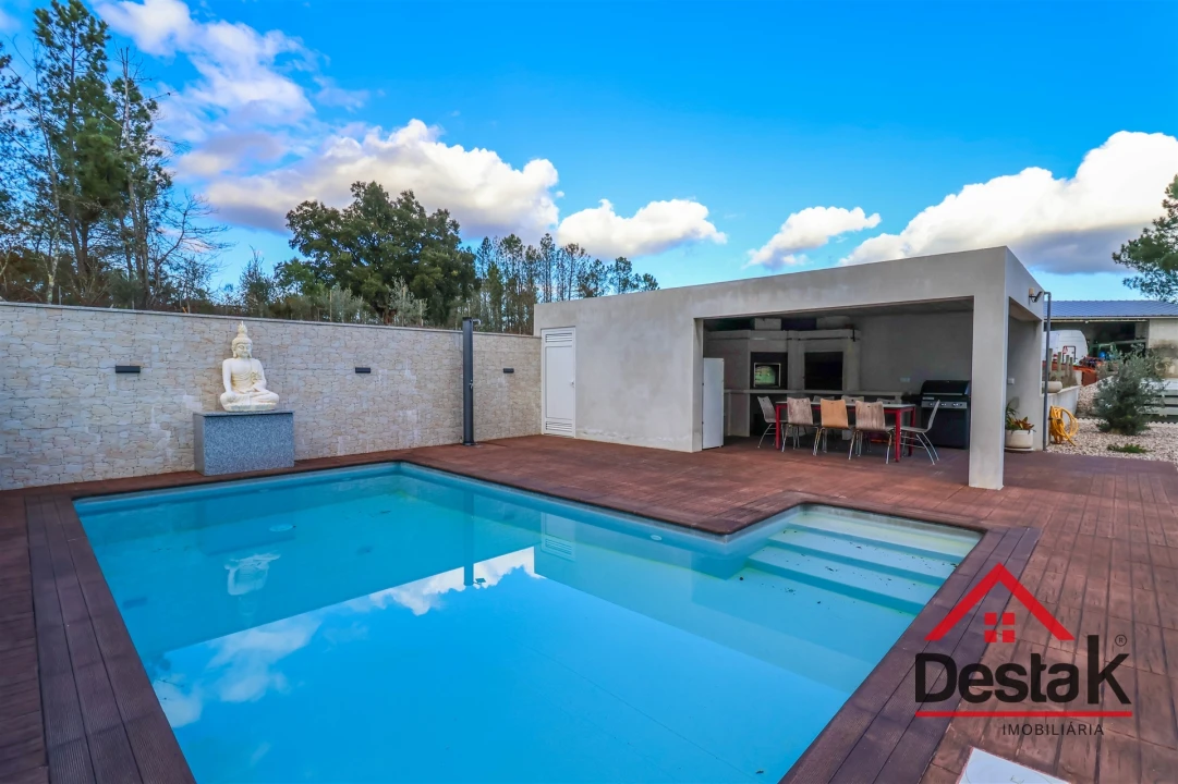 Moradia T4 para Venda em Ferreira de Aves Foto 40