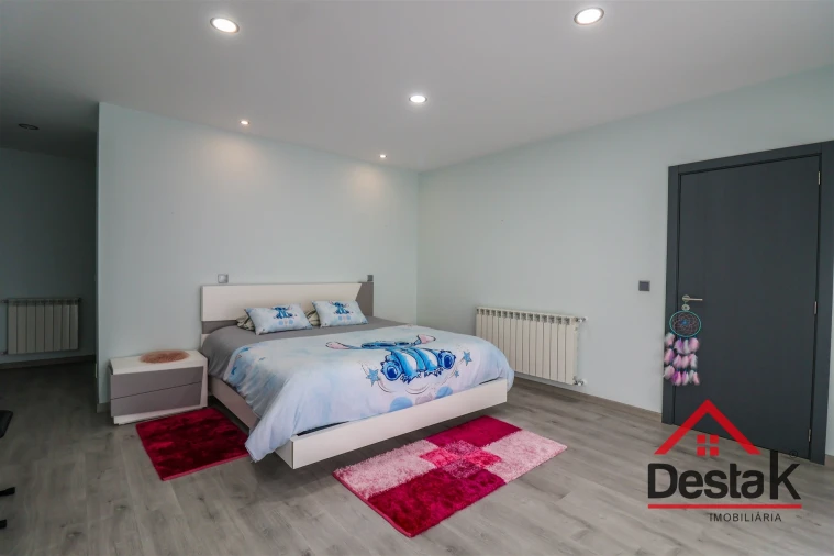 Moradia T4 para Venda em Ferreira de Aves Foto 34