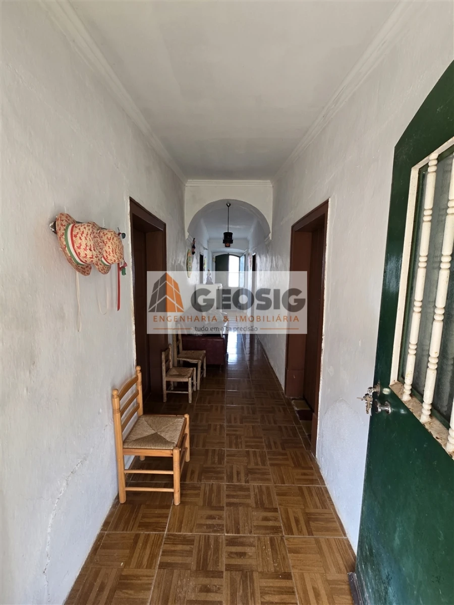 Moradia T3 para Venda em Ameixial Foto 5