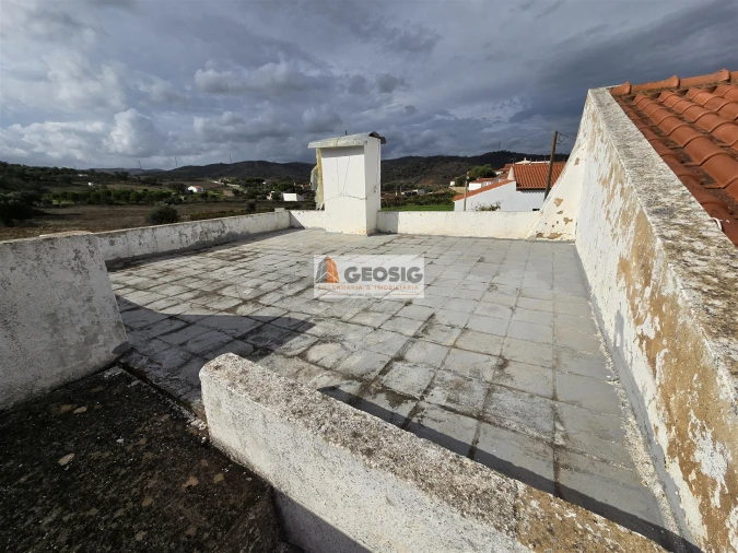 Moradia T3 para Venda em Ameixial Foto 16