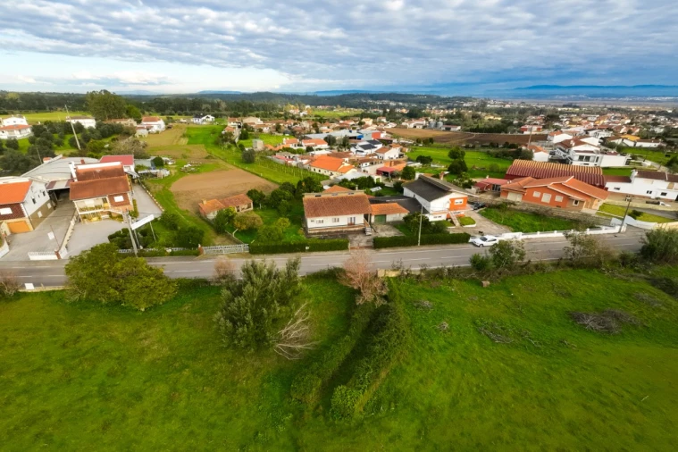 Moradia T4 para Venda em Carapinheira Foto 8