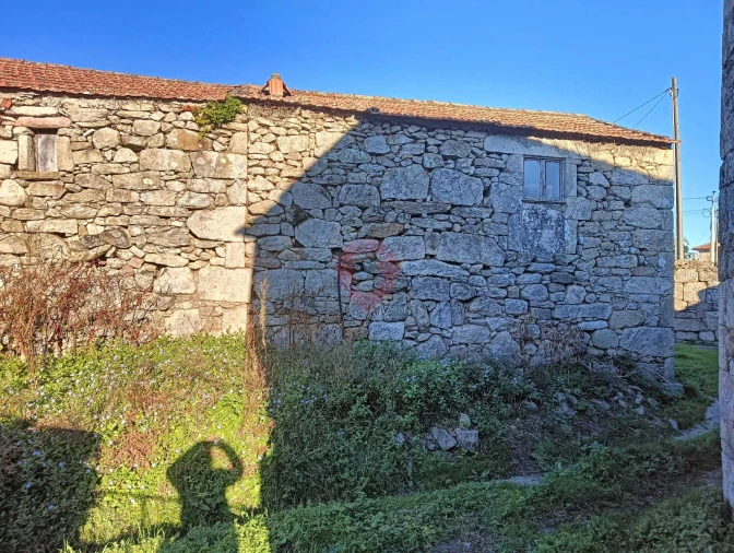 Moradia T0 para Venda em Longos Vales Foto 3