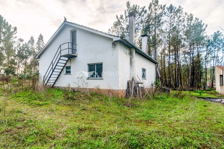 Moradia T3 para Venda em Rio de Couros e Casal dos Bernardos Foto 20