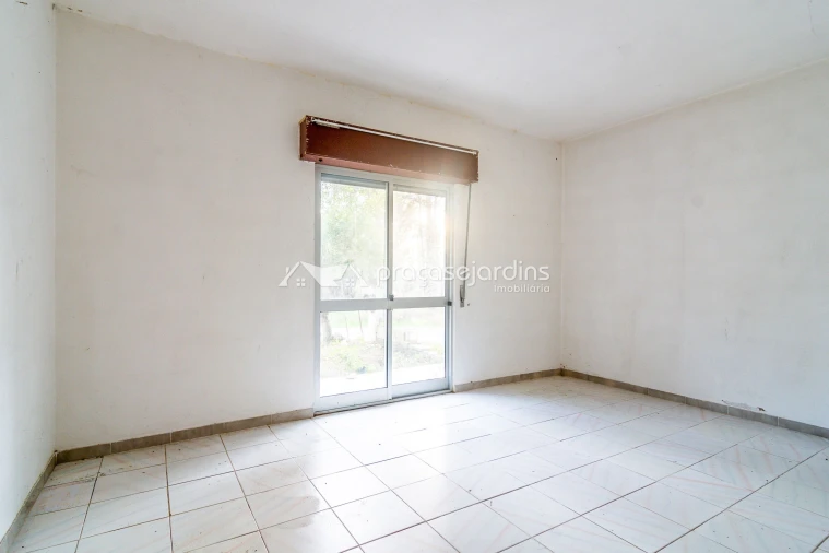 Moradia T3 para Venda em Rio de Couros e Casal dos Bernardos Foto 13