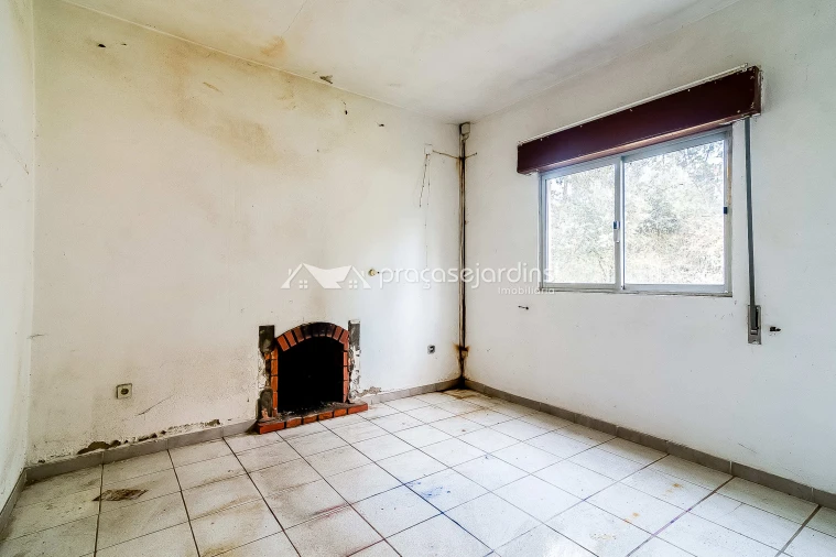 Moradia T3 para Venda em Rio de Couros e Casal dos Bernardos Foto 8