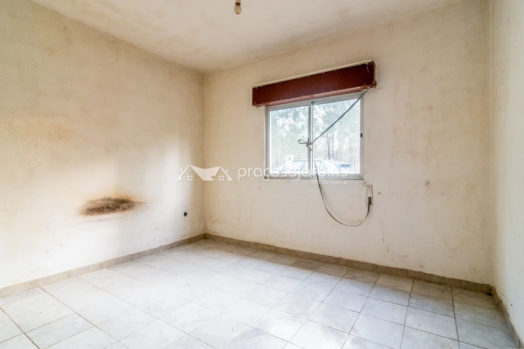 Moradia T3 para Venda em Rio de Couros e Casal dos Bernardos Foto 6