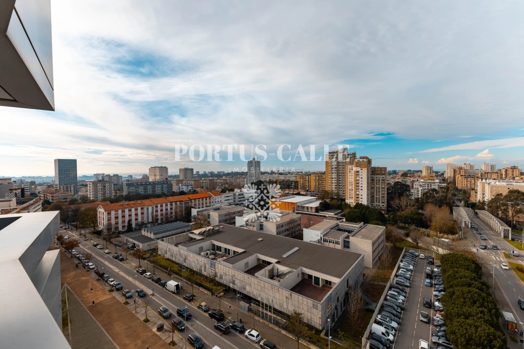 Apartamento T4 para Venda em Ramalde Foto 16