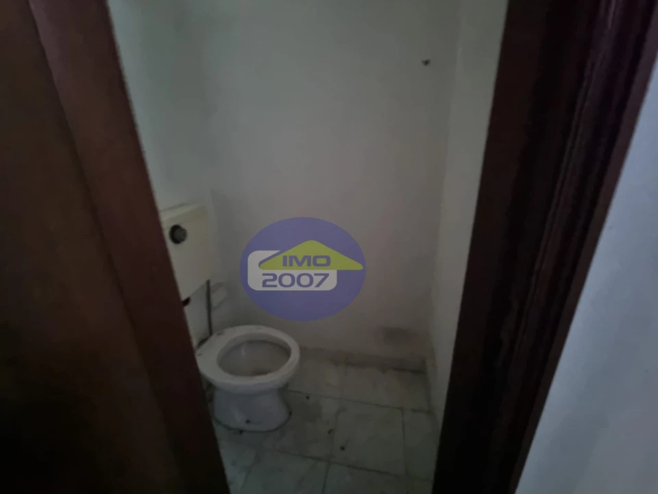 Armazém para Venda em Escapães Foto 10