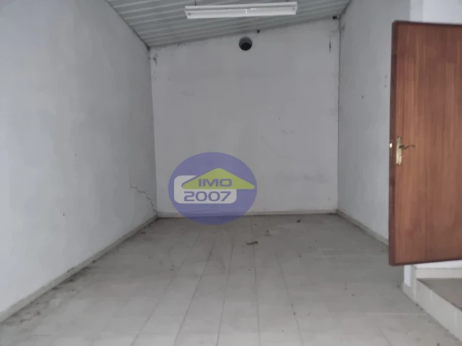 Armazém para Venda em Escapães Foto 18
