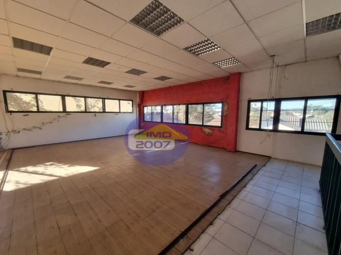 Armazém para Venda em Escapães Foto 23