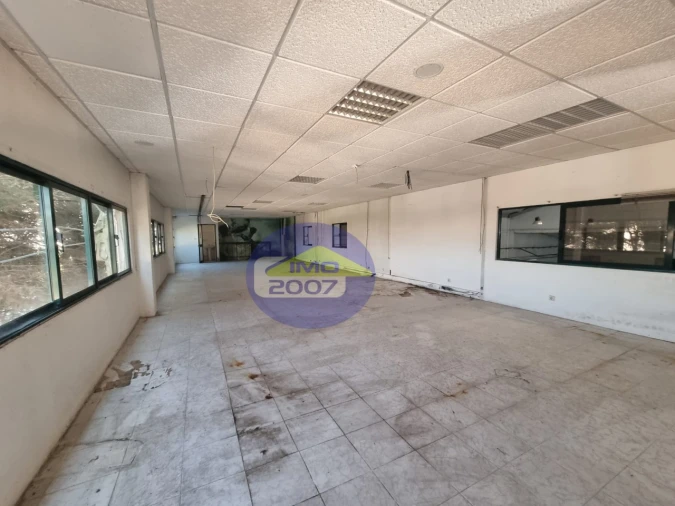 Armazém para Venda em Escapães Foto 24