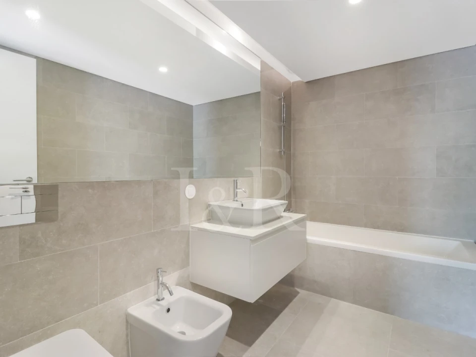 Apartamento T4 para Venda em Algés, Linda-A-Velha e Cruz Quebrada-Dafundo Foto 35