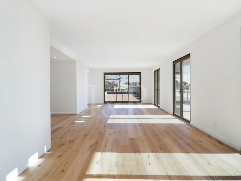 Apartamento T4 para Venda em Algés, Linda-A-Velha e Cruz Quebrada-Dafundo Foto 7