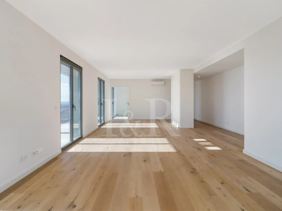 Apartamento T4 para Venda em Algés, Linda-A-Velha e Cruz Quebrada-Dafundo Foto 11