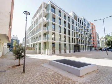 Apartamento T4 para Venda em Algés, Linda-A-Velha e Cruz Quebrada-Dafundo