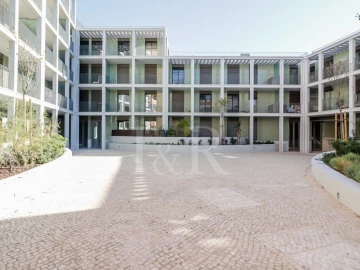 Apartamento T4 para Venda em Algés, Linda-A-Velha e Cruz Quebrada-Dafundo