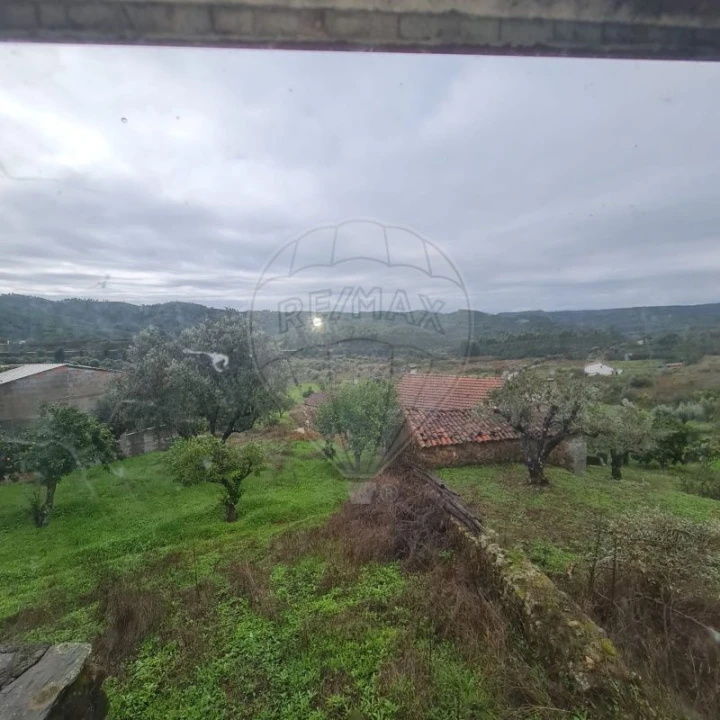 Moradia T3 para Venda em Envendos Foto 13