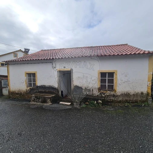 Moradia T3 para Venda em Envendos Foto 9