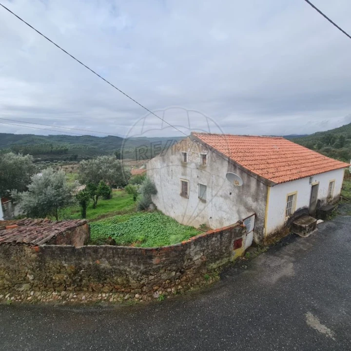 Moradia T3 para Venda em Envendos Foto 1