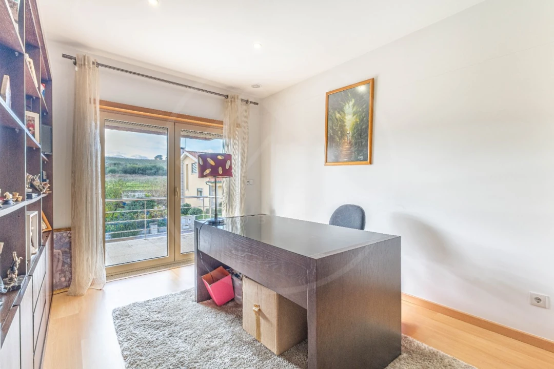 Moradia T4 para Venda em Murça Foto 11