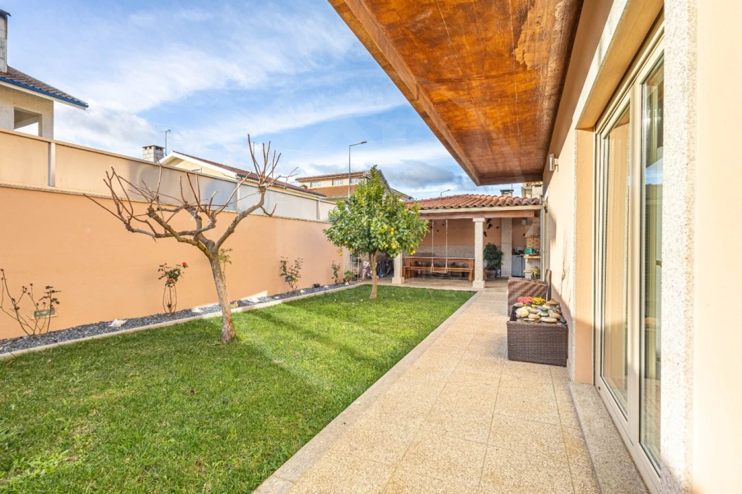 Moradia T4 para Venda em Murça Foto 22