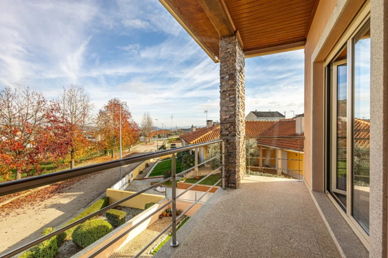 Moradia T4 para Venda em Murça Foto 25