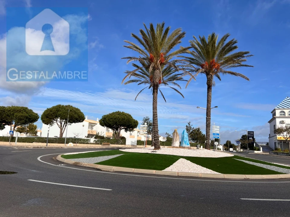 Terreno para Venda em Albufeira e Olhos de Água Foto 5