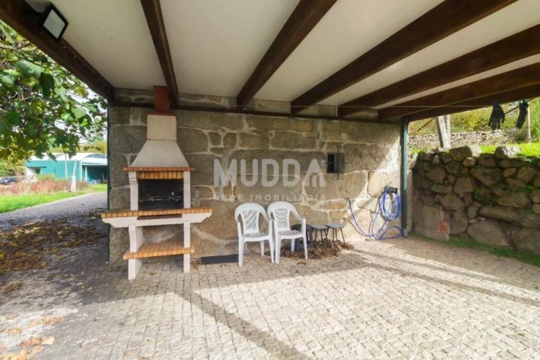 Quinta T3 para Venda em Oliveira do Douro Foto 41