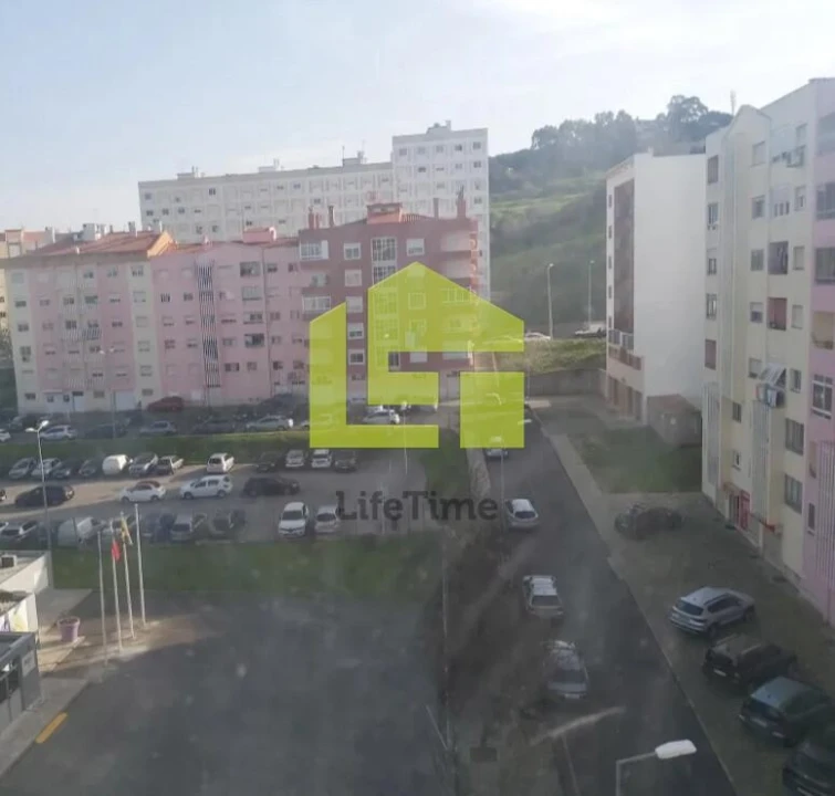 Apartamento T3 para Venda em Loures Foto 5