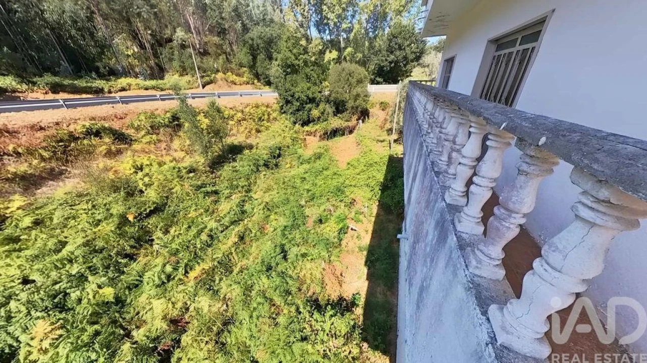 Moradia T3 para Venda em Graça Foto 23