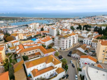Negócio para Venda em Lagos (São Sebastião e Santa Maria)
