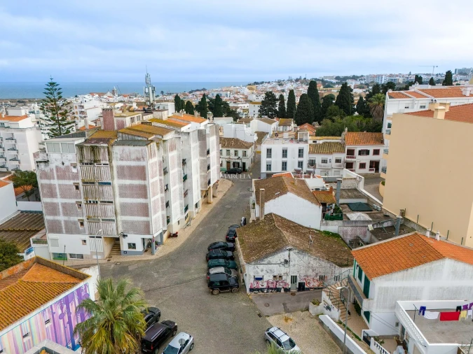 Moradia T1 para Venda em Lagos (São Sebastião e Santa Maria) Foto 5