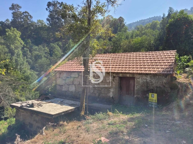 Moradia T2 para Venda em Cinfães Foto 7