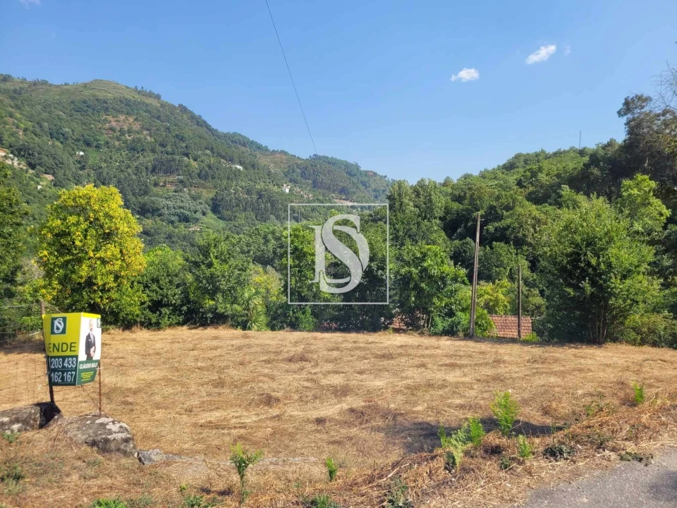 Moradia T2 para Venda em Cinfães Foto 3