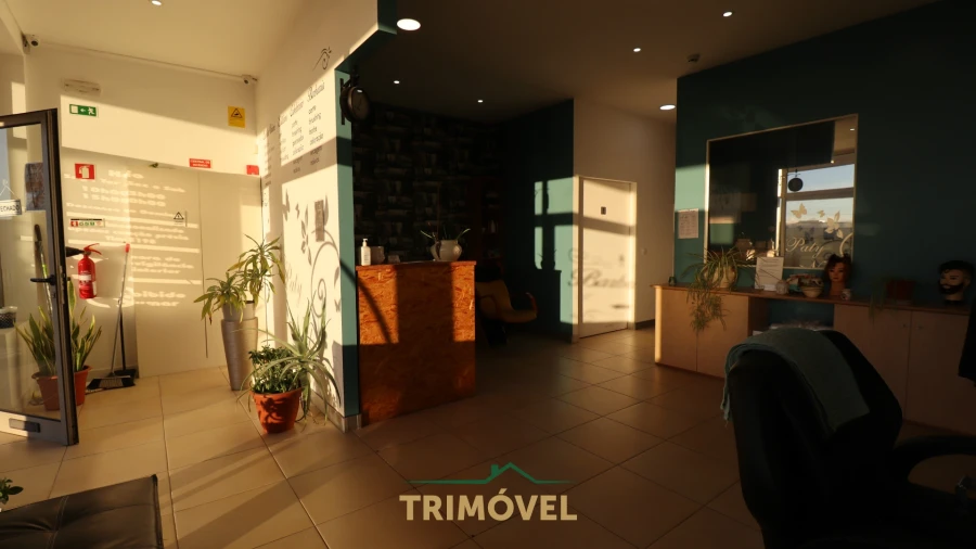 Loja para Venda em Escapães Foto 2