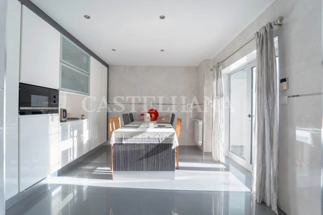 Moradia T4 para Venda em Canidelo Foto 5