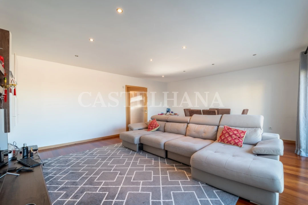 Moradia T4 para Venda em Canidelo Foto 13