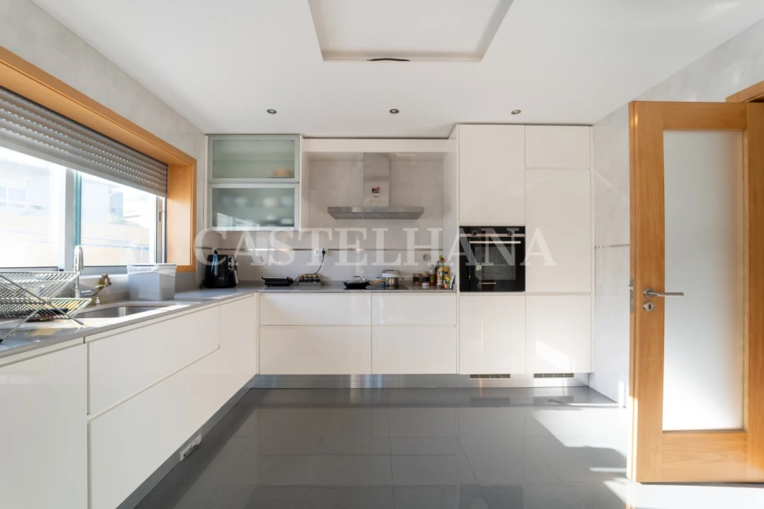 Moradia T4 para Venda em Canidelo Foto 18