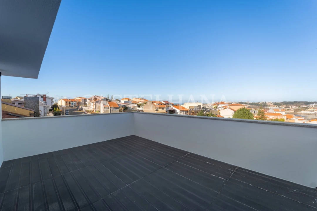 Moradia T4 para Venda em Canidelo Foto 37