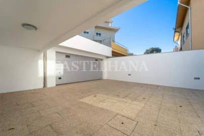 Moradia T4 para Venda em Canidelo
