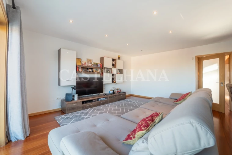 Moradia T4 para Venda em Canidelo Foto 16