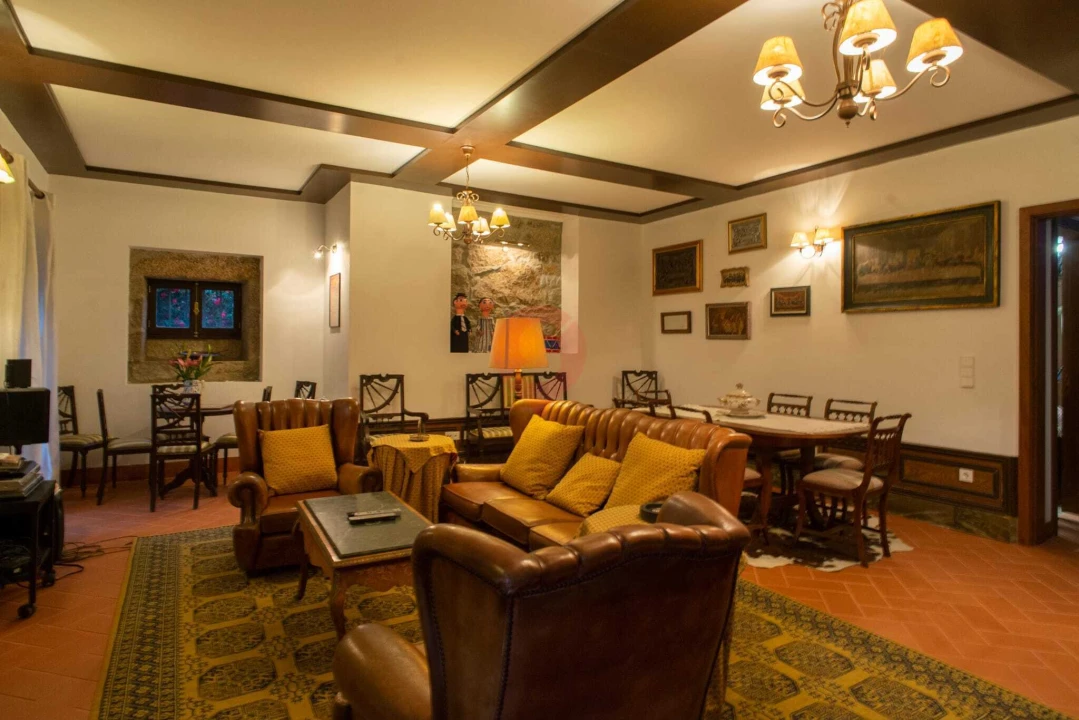 Moradia T7 para Venda em Monção e Troviscoso Foto 2