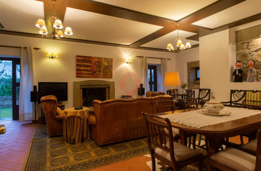 Moradia T7 para Venda em Monção e Troviscoso Foto 3