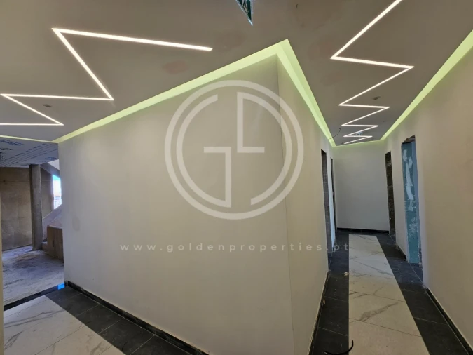 Prédio para Venda em Faro (Sé e São Pedro) Foto 9