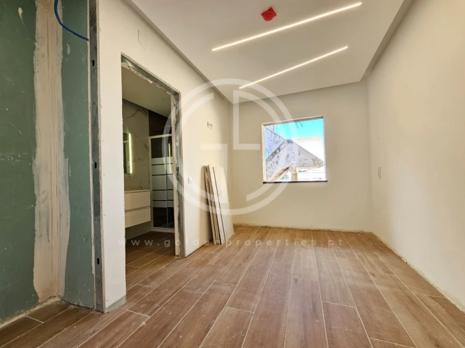 Prédio para Venda em Faro (Sé e São Pedro) Foto 12