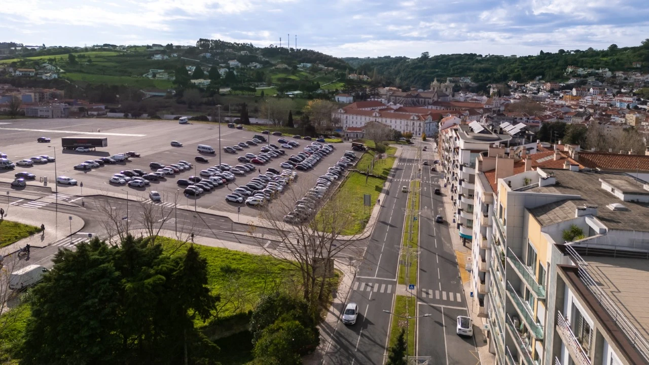 Apartamento T4 para Venda em Alcobaça e Vestiaria Foto 42