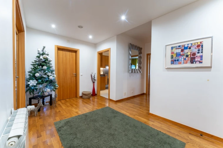 Apartamento T4 para Venda em Alcobaça e Vestiaria Foto 11