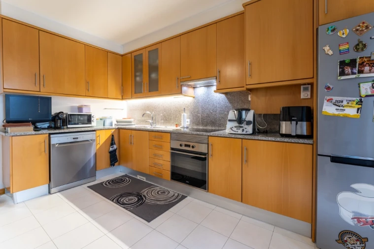 Apartamento T4 para Venda em Alcobaça e Vestiaria Foto 16